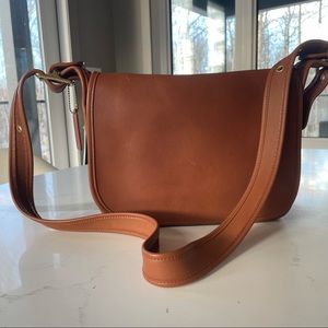 Authentic Coach leather Patricia Legacy cross body purse